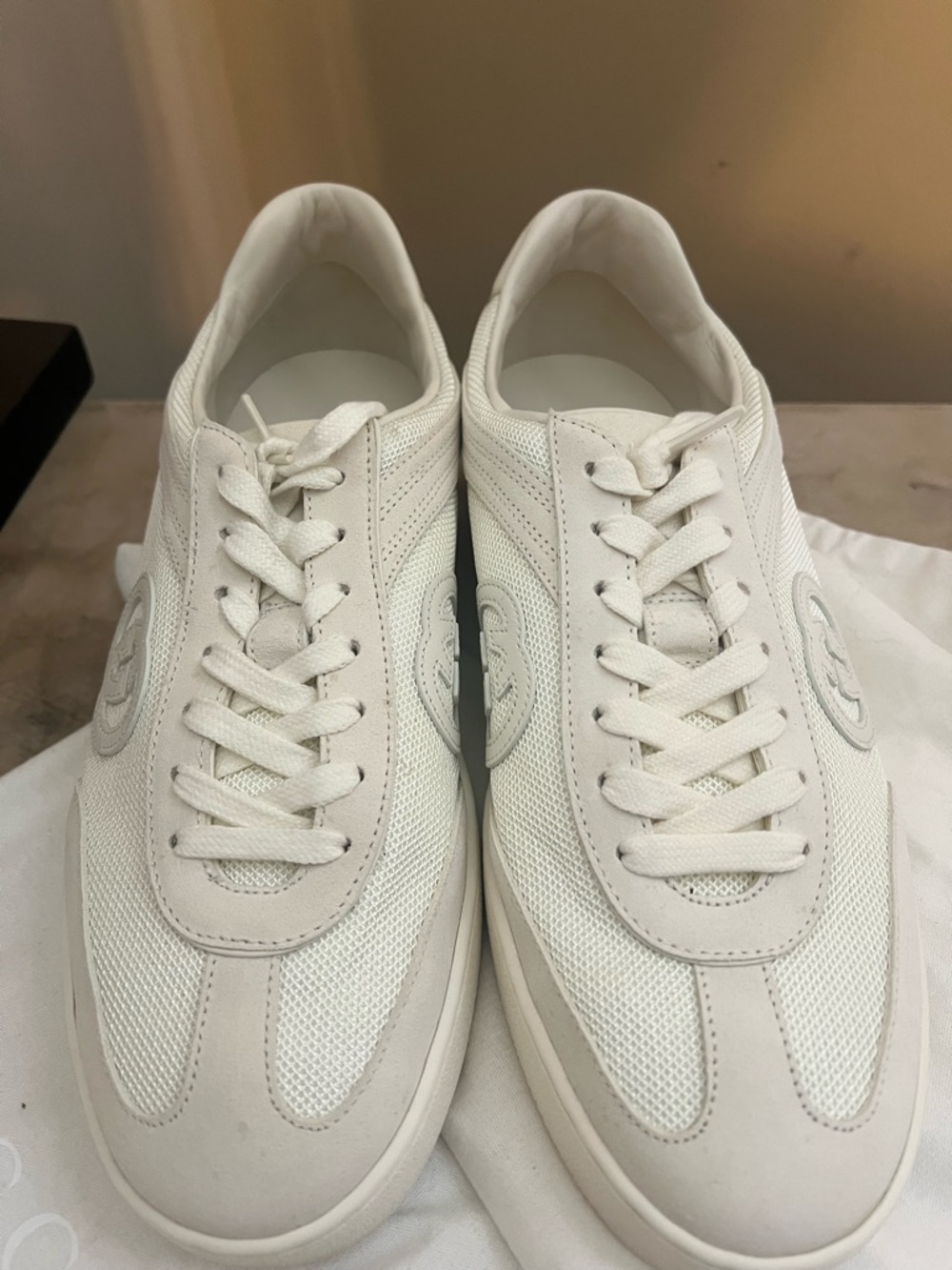 White Leather Gucci Sneakers - Made in Italy. Great Condition. Only worn once!
